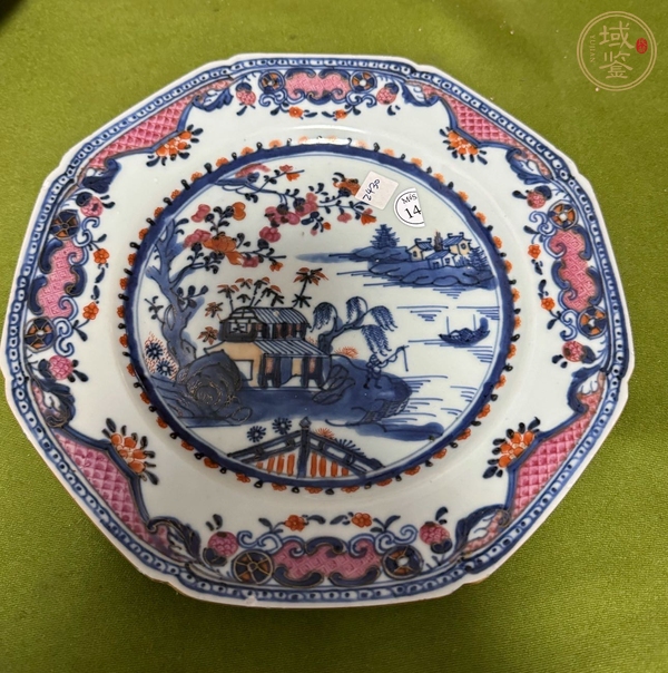 古玩陶瓷青花胭脂紅盤真品鑒賞圖