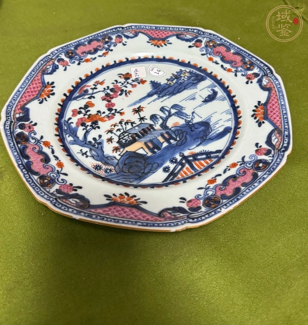 古玩陶瓷青花胭脂紅盤真品鑒賞圖