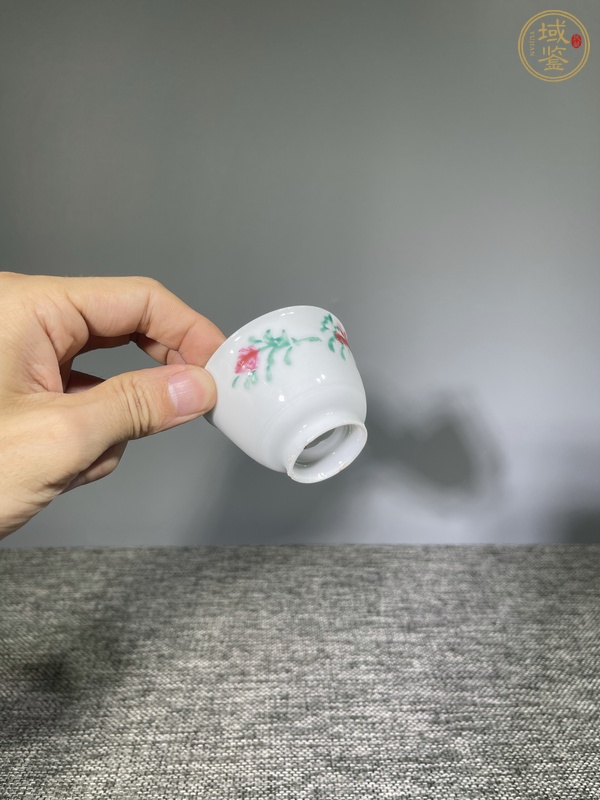 古玩陶瓷粉彩花卉杯真品鑒賞圖