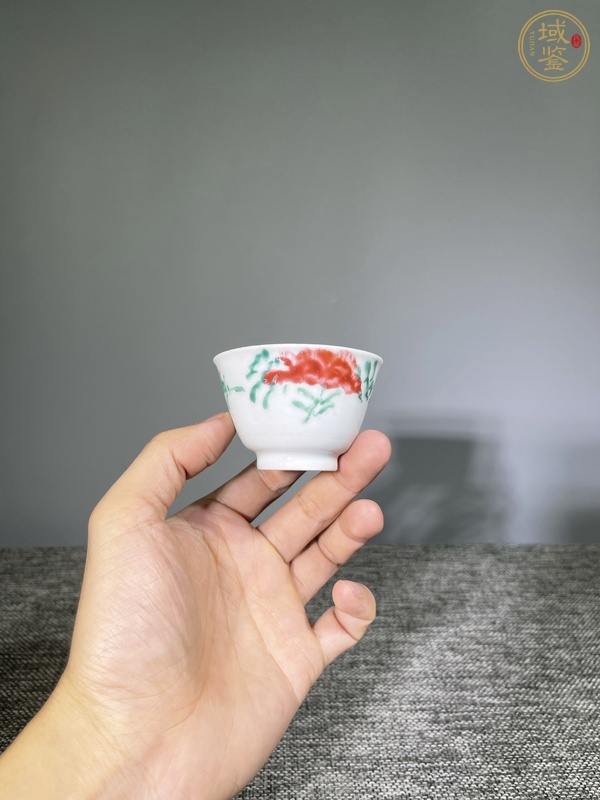 古玩陶瓷粉彩花卉杯真品鑒賞圖