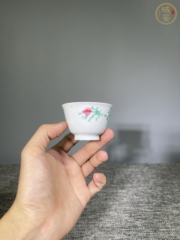 古玩陶瓷粉彩花卉杯真品鑒賞圖