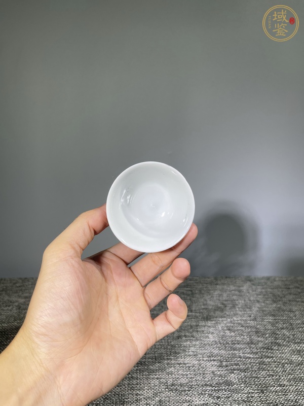 古玩陶瓷粉彩花卉杯真品鑒賞圖