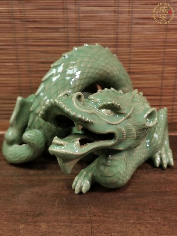 古玩青龍瓷器擺件真品鑒賞圖