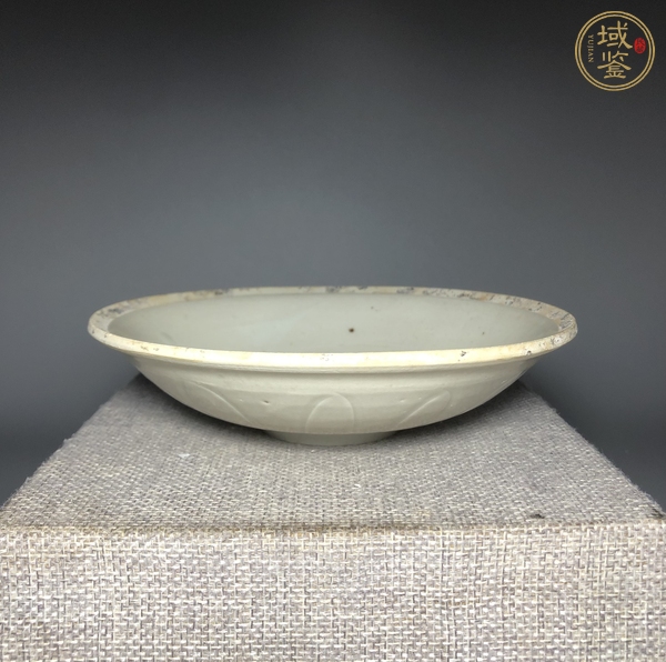 古玩陶瓷宋 青白瓷仰蓮紋盤真品鑒賞圖