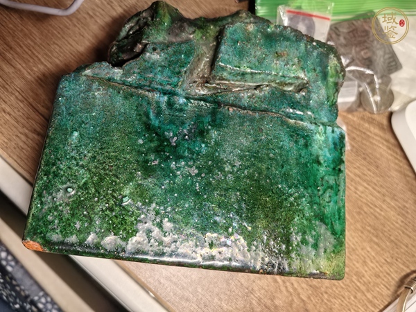 古玩陶瓷石灣窯綠釉獅鈕印章真品鑒賞圖