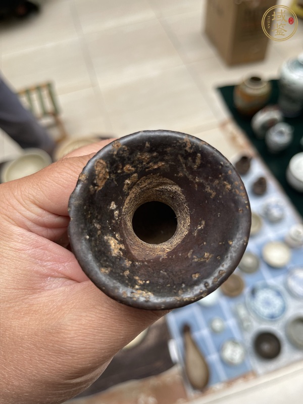 古玩陶瓷黑釉小渣斗真品鑒賞圖