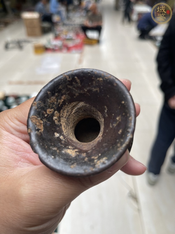 古玩陶瓷黑釉小渣斗真品鑒賞圖