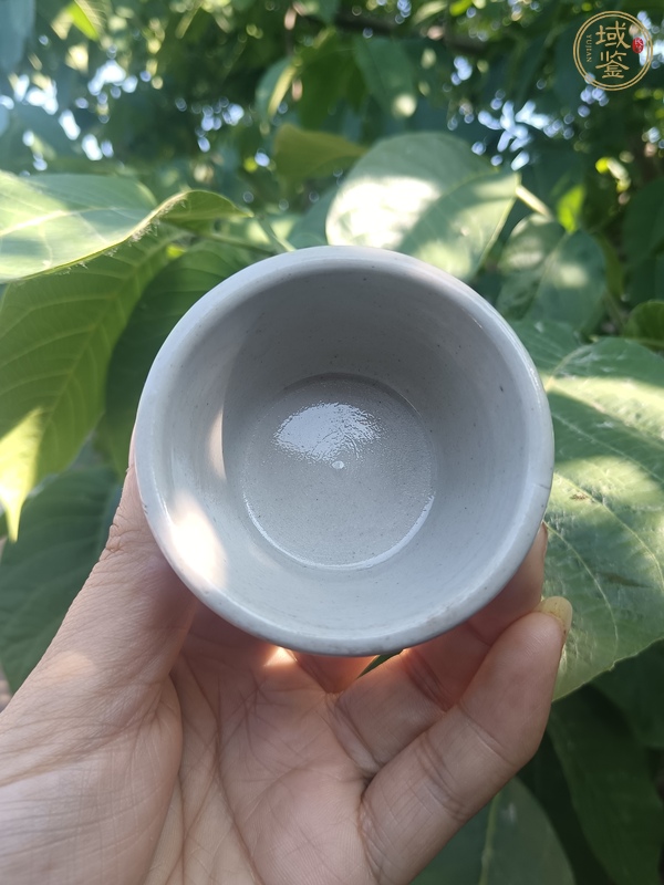 古玩陶瓷青釉茶杯真品鑒賞圖