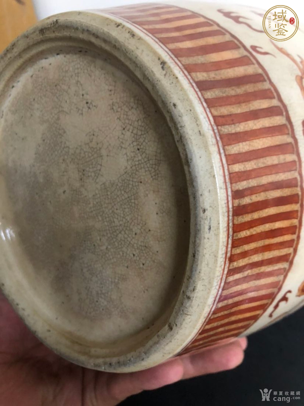 古玩泛紅獅子滾繡球蓋罐真品鑒賞圖