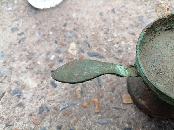 古玩銅器銅燈真品鑒賞圖