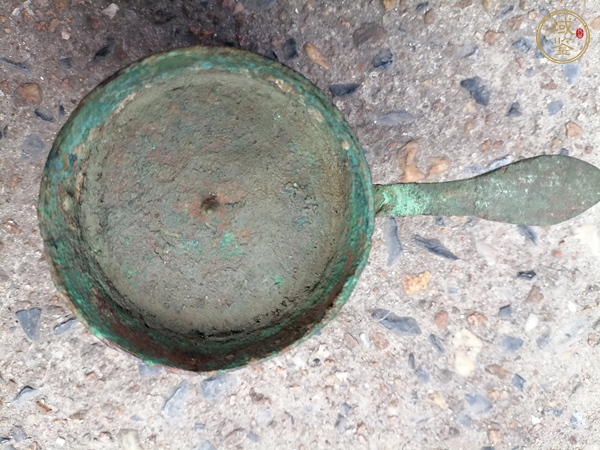 古玩銅器銅燈真品鑒賞圖