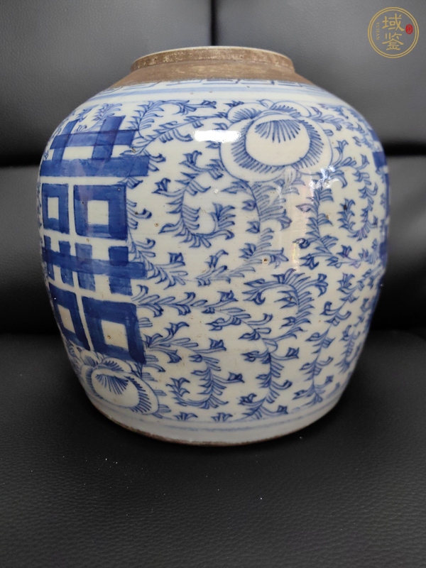 古玩陶瓷纏枝花囍字紋罐真品鑒賞圖