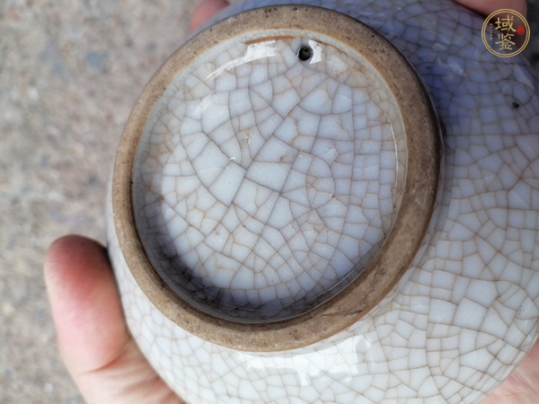 古玩陶瓷哥釉水盂真品鑒賞圖