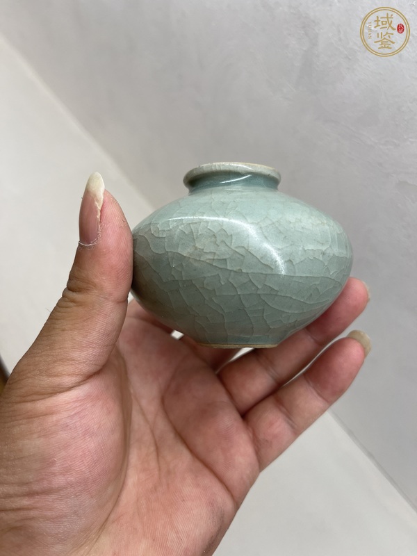 古玩陶瓷龍泉青瓷水盂真品鑒賞圖