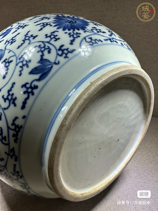 古玩陶瓷青釉纏枝花紋粥罐真品鑒賞圖