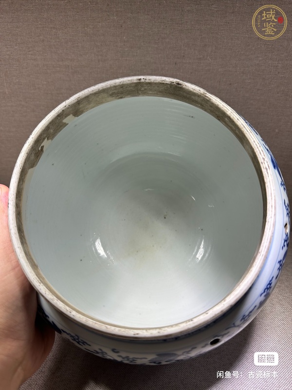 古玩陶瓷青釉纏枝花紋粥罐真品鑒賞圖