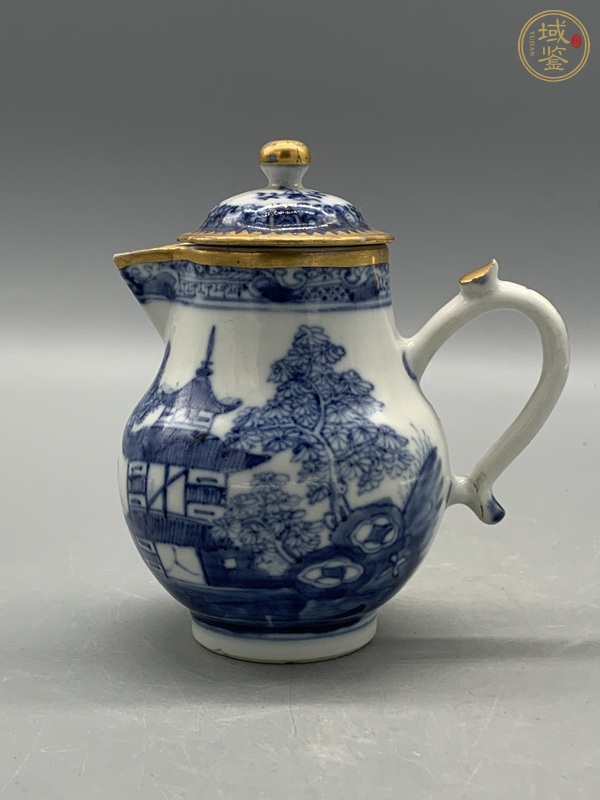 古玩陶瓷樓臺亭閣青花奶壺真品鑒賞圖