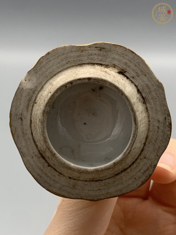 古玩陶瓷樓臺亭閣青花奶壺真品鑒賞圖