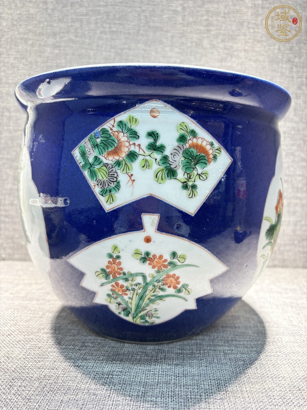 古玩陶瓷祭藍(lán)釉五彩荷塘花鳥(niǎo)紋卷缸真品鑒賞圖