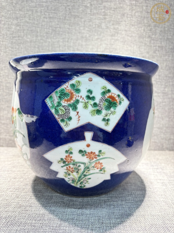古玩陶瓷祭藍(lán)釉五彩荷塘花鳥(niǎo)紋卷缸真品鑒賞圖