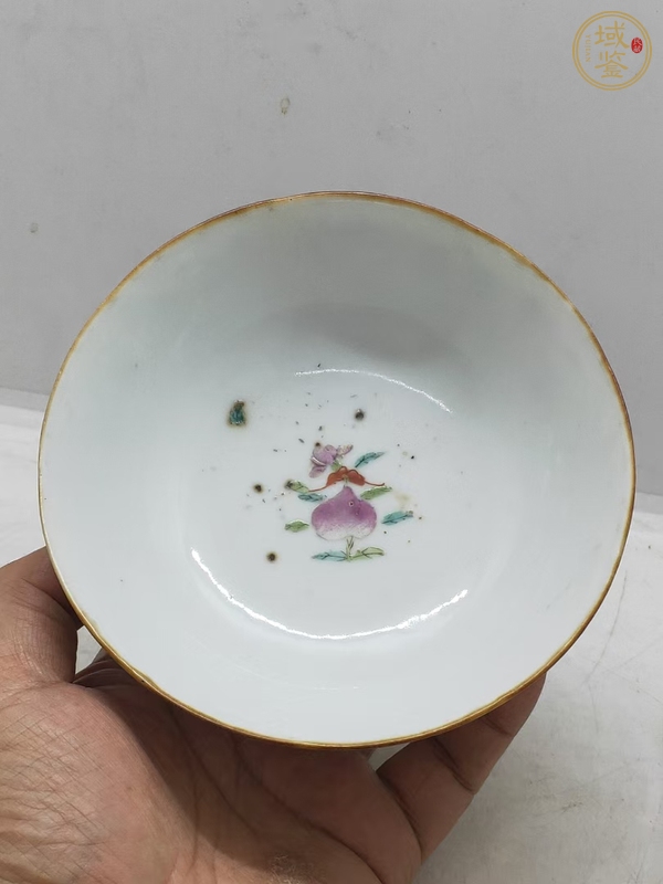 古玩陶瓷花卉紋粉彩碗真品鑒賞圖