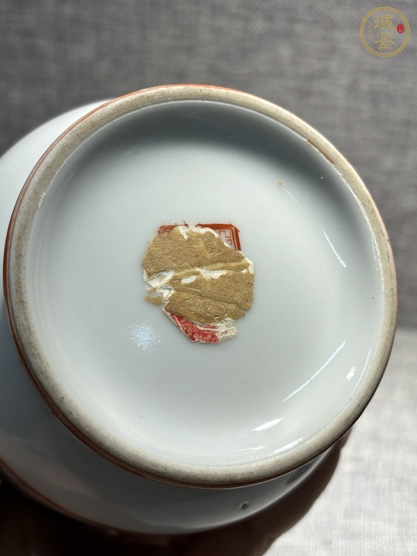 古玩陶瓷粉彩人物盤口瓶真品鑒賞圖