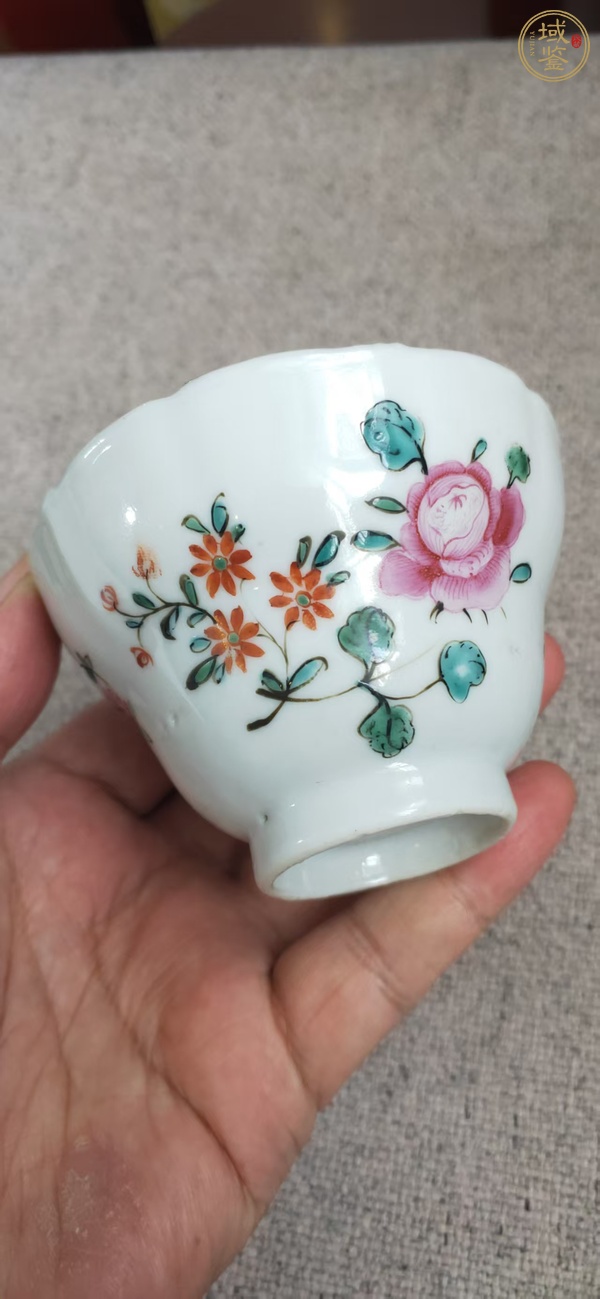 古玩花卉紋杯真品鑒賞圖
