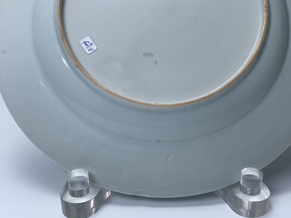古玩陶瓷清康熙·青花暗刻菊瓣紋大盤拍賣,當前價格996元