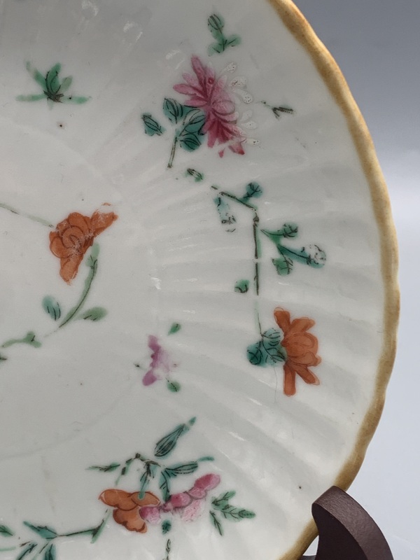 古玩陶瓷清同治粉彩飛黃騰達菊瓣盤拍賣，當前價格1683元