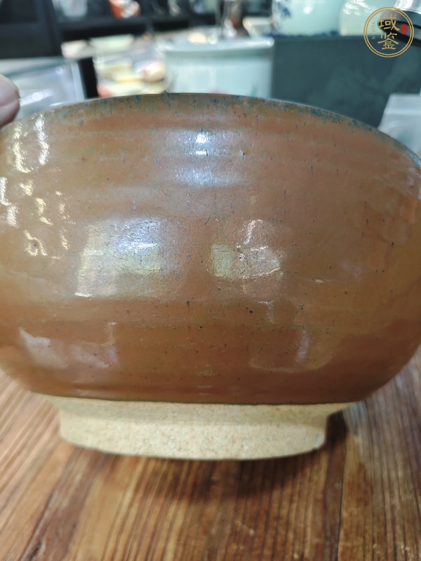 古玩陶瓷窯變黑釉凈手碗真品鑒賞圖