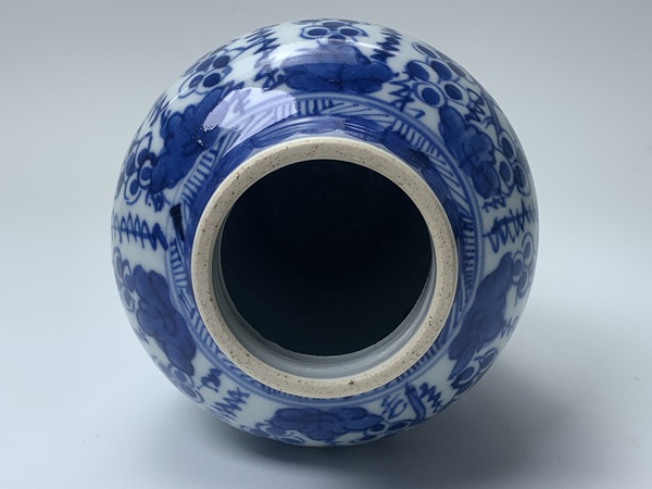 古玩陶瓷清康熙·青花松鼠葡萄紋雞腿瓶拍賣(mài)，當(dāng)前價(jià)格505元