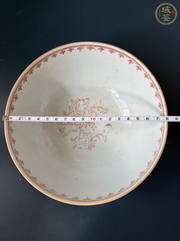 古玩陶瓷蓮瓣紋粉彩碗真品鑒賞圖