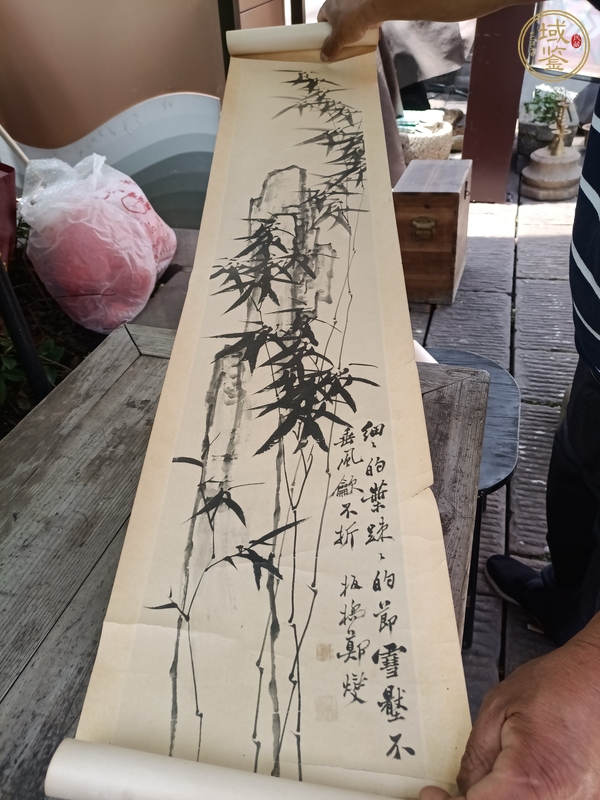 古玩字畫鄭板橋款竹石圖真品鑒賞圖