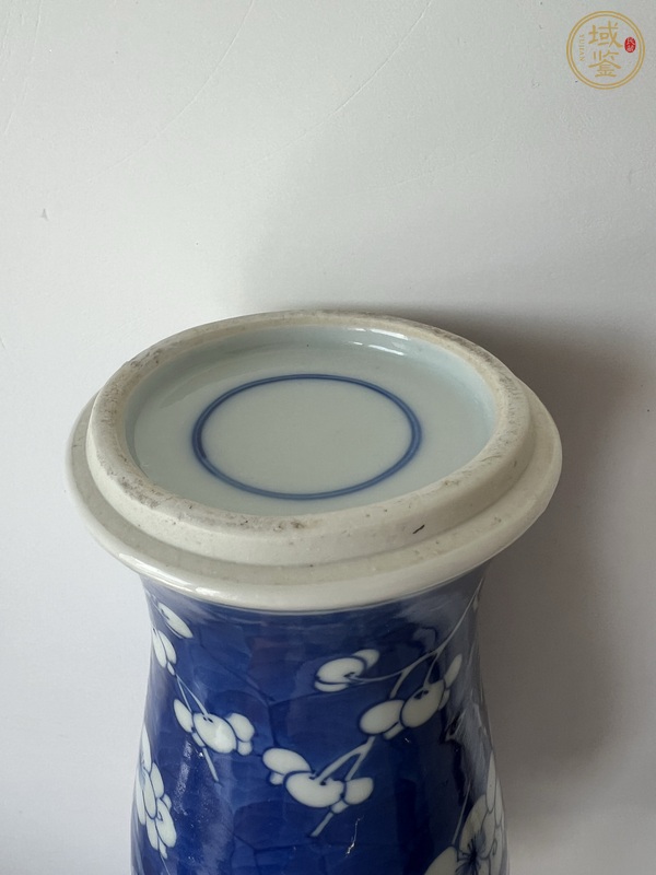 古玩陶瓷青花冰梅紋觀音瓶真品鑒賞圖