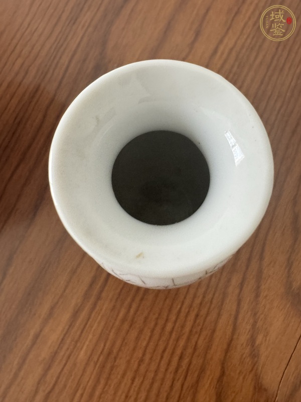 古玩陶瓷粉彩人物紋撇口瓶真品鑒賞圖
