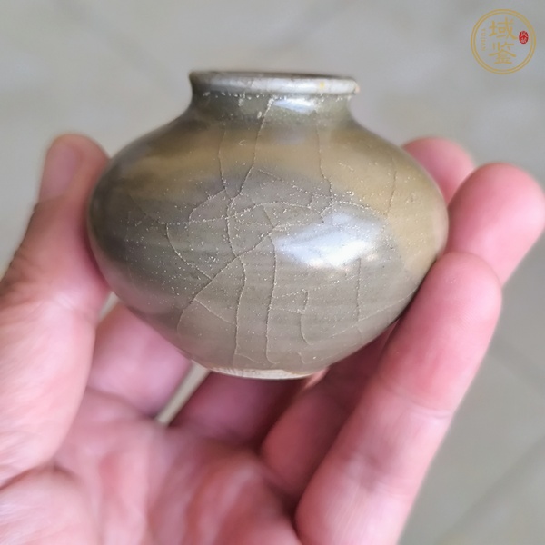 古玩陶瓷龍泉青瓷水盂真品鑒賞圖