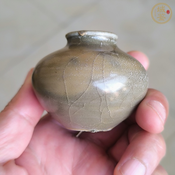古玩陶瓷龍泉青瓷水盂真品鑒賞圖