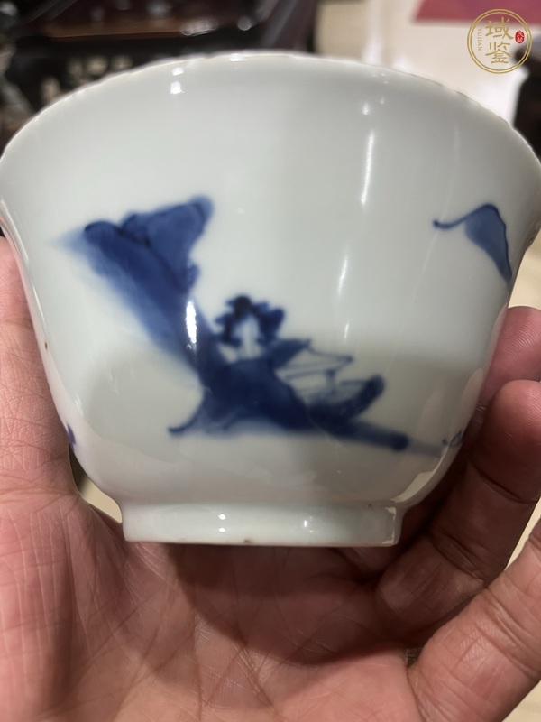 古玩陶瓷山水紋青花杯真品鑒賞圖