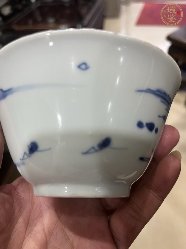 古玩陶瓷山水紋青花杯真品鑒賞圖