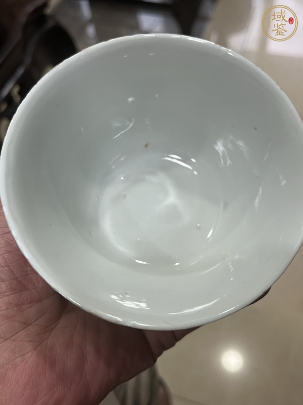 古玩陶瓷山水紋青花杯真品鑒賞圖