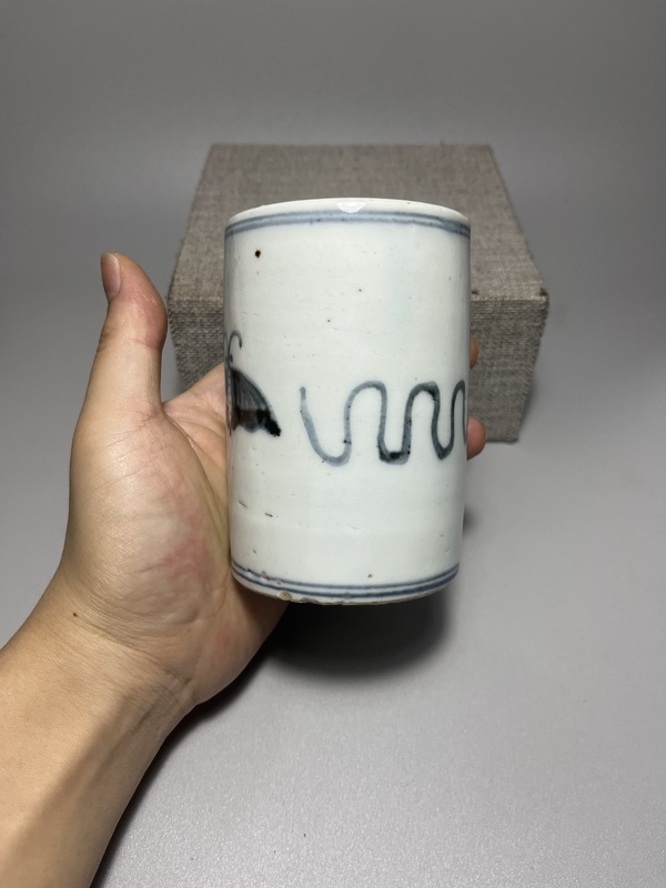 古玩陶瓷清代青花蝴蝶紋筆筒拍賣，當(dāng)前價(jià)格868元