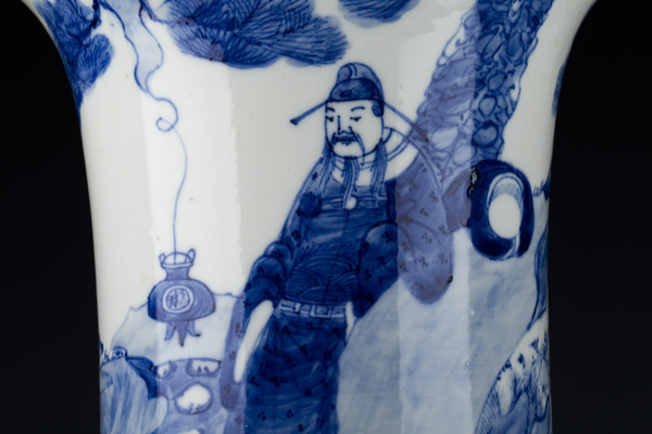 古玩陶瓷晚清·青花漁樂高士圖大花觚拍賣,當(dāng)前價(jià)格2388元