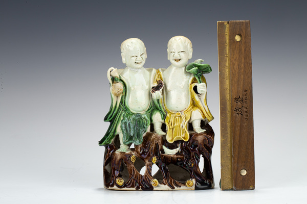 古玩陶瓷清康熙·素三彩和合二仙瓷塑
拍賣(mài)，當(dāng)前價(jià)格0元