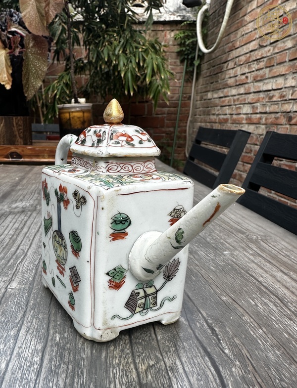 古玩陶瓷五彩博古花卉四方壺真品鑒賞圖