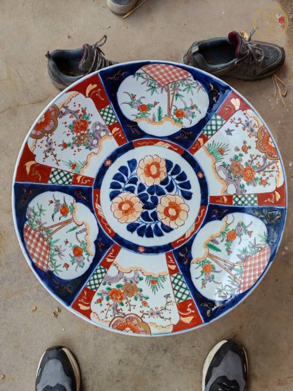 古玩陶瓷青花加彩盤真品鑒賞圖