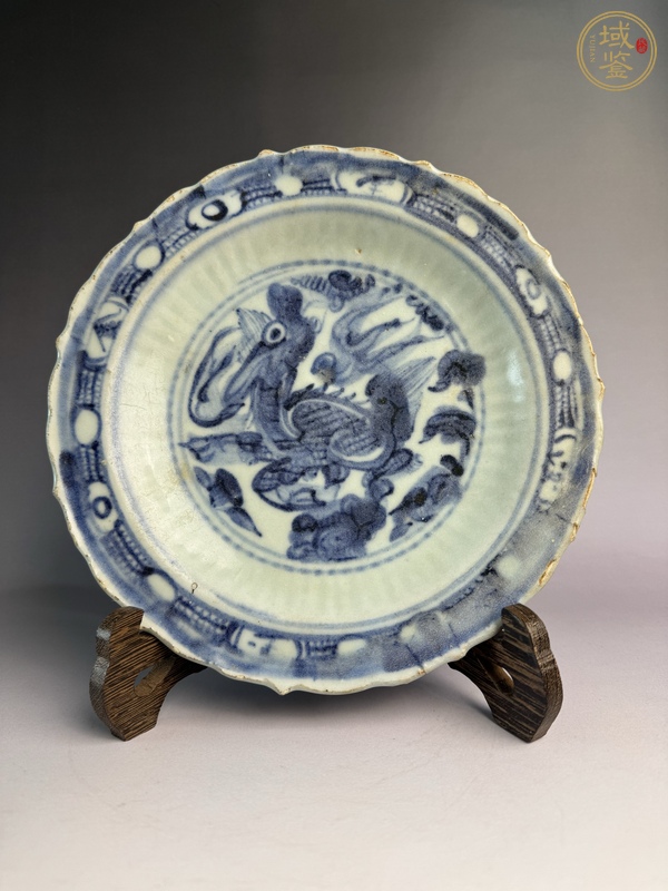 古玩陶瓷明代麒麟望月花口盤真品鑒賞圖