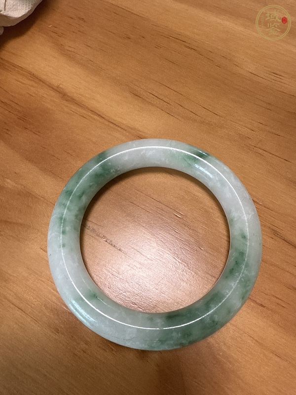 古玩翡翠手鐲真品鑒賞圖
