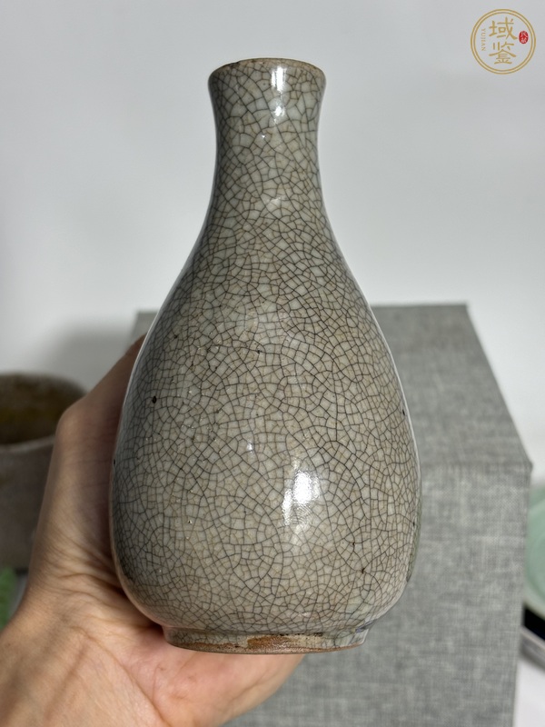 古玩陶瓷哥釉瓶真品鑒賞圖