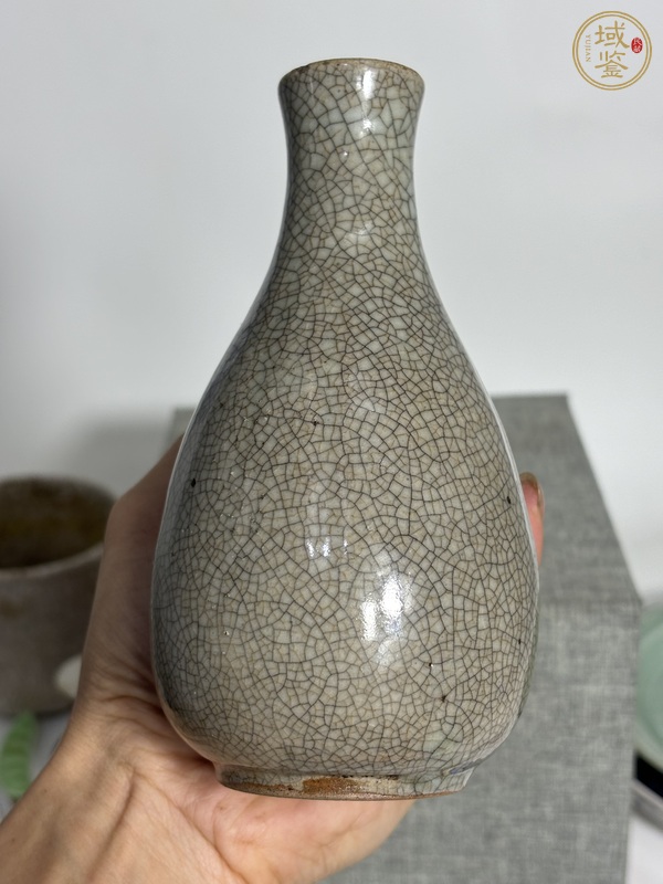 古玩陶瓷哥釉瓶真品鑒賞圖
