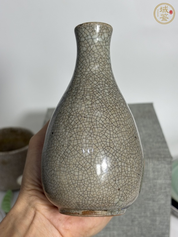 古玩陶瓷哥釉瓶真品鑒賞圖